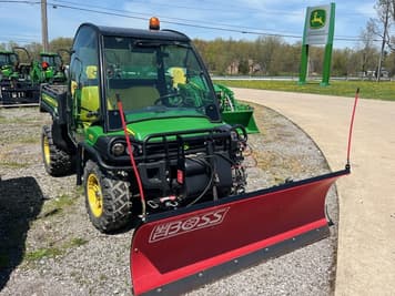Main image John Deere Gator XUV 825i